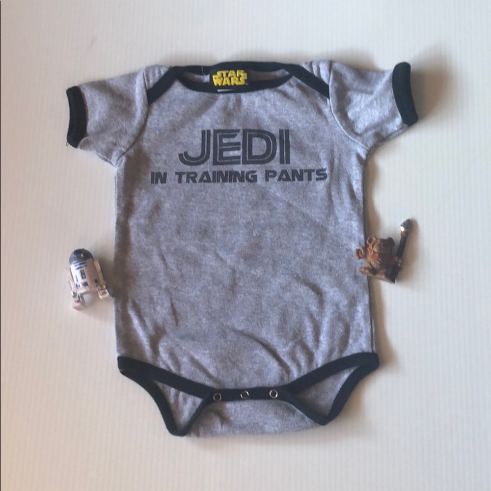 Star Wars Baby Onsie Gray/Black Jedi In Training‎ Size 12-18 mos